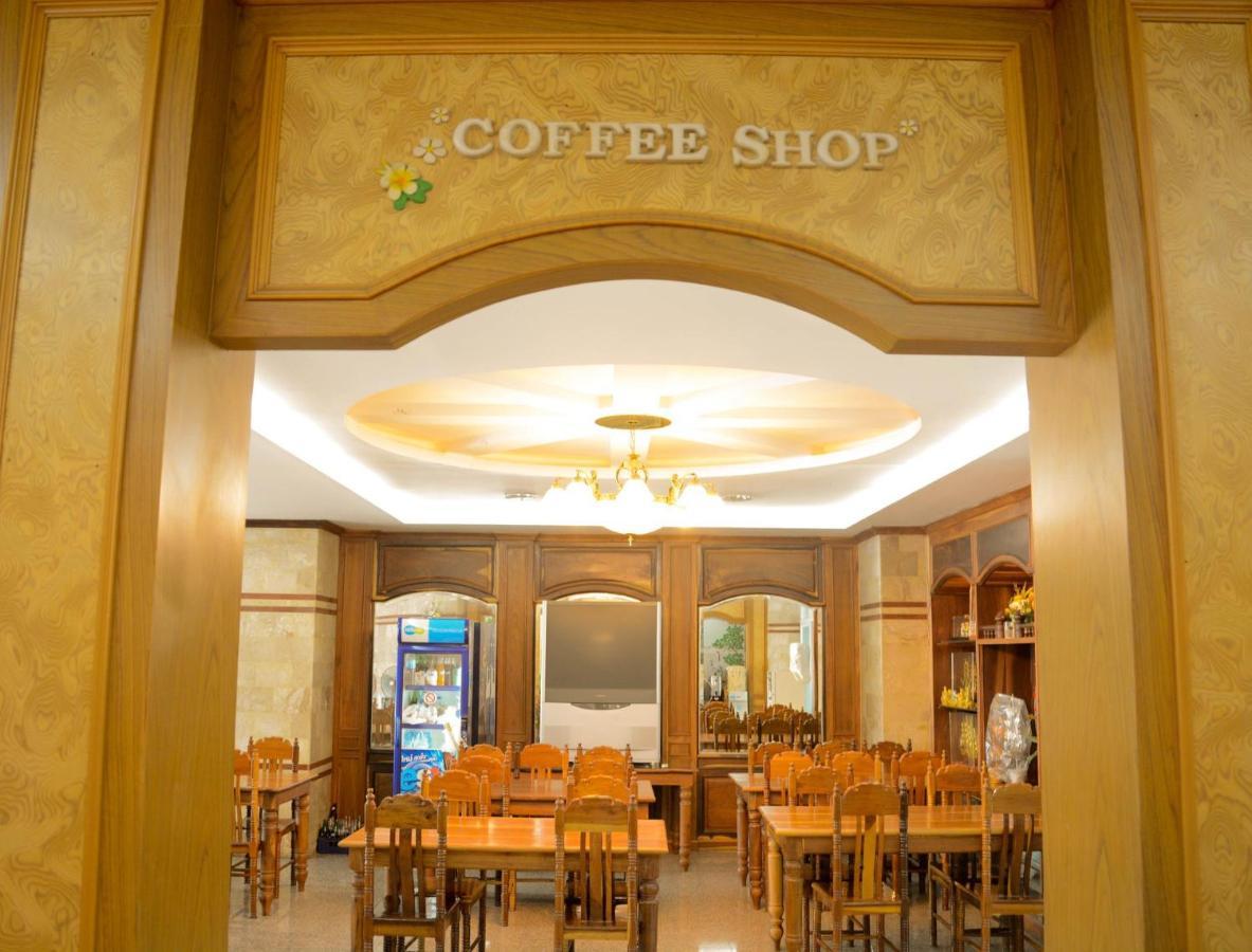 Submukda Phoomplace Hotel Mukdahan Buitenkant foto