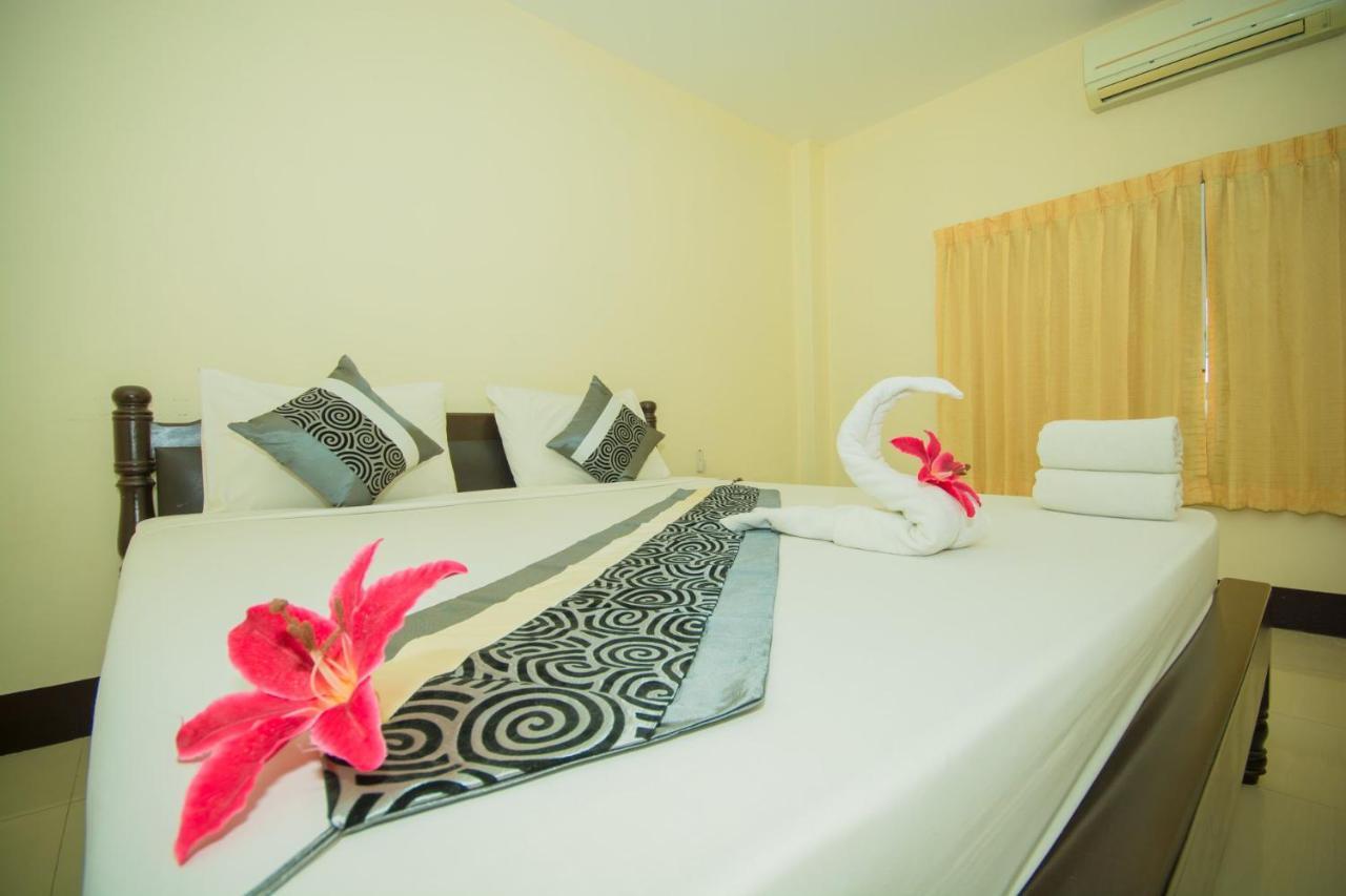 Submukda Phoomplace Hotel Mukdahan Buitenkant foto