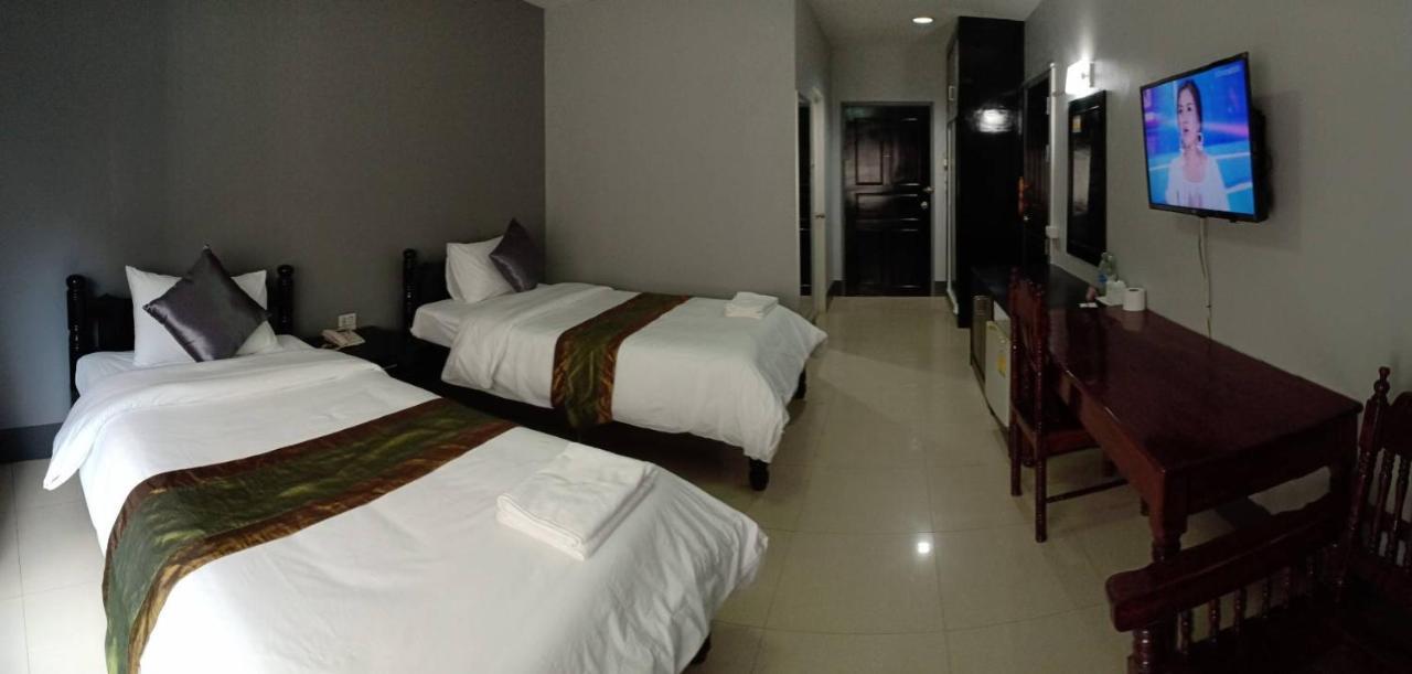 Submukda Phoomplace Hotel Mukdahan Buitenkant foto