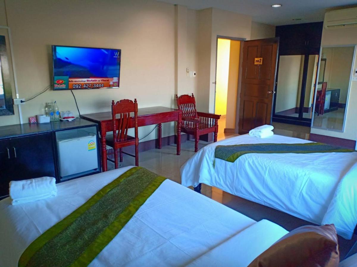 Submukda Phoomplace Hotel Mukdahan Buitenkant foto