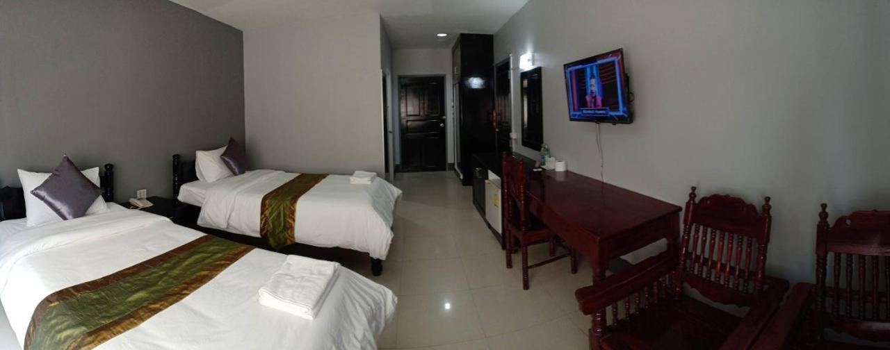 Submukda Phoomplace Hotel Mukdahan Buitenkant foto